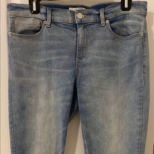 Dynamite Women’s Blue Wash Jeans 31 Waist Size